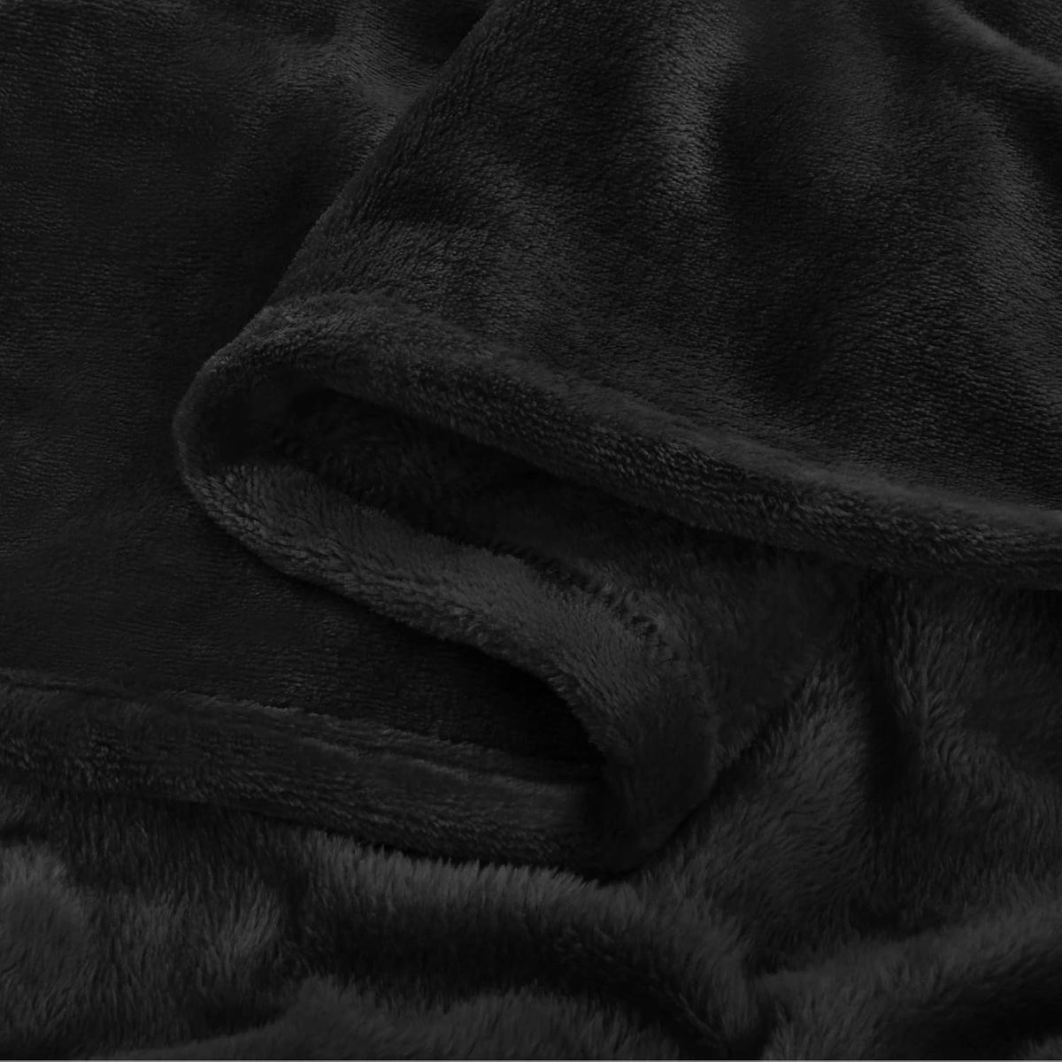 BEDELITE Soft Fleece Throw – Reading Nook and Sofa Decor Piece with Brushed Double-Side Comfort