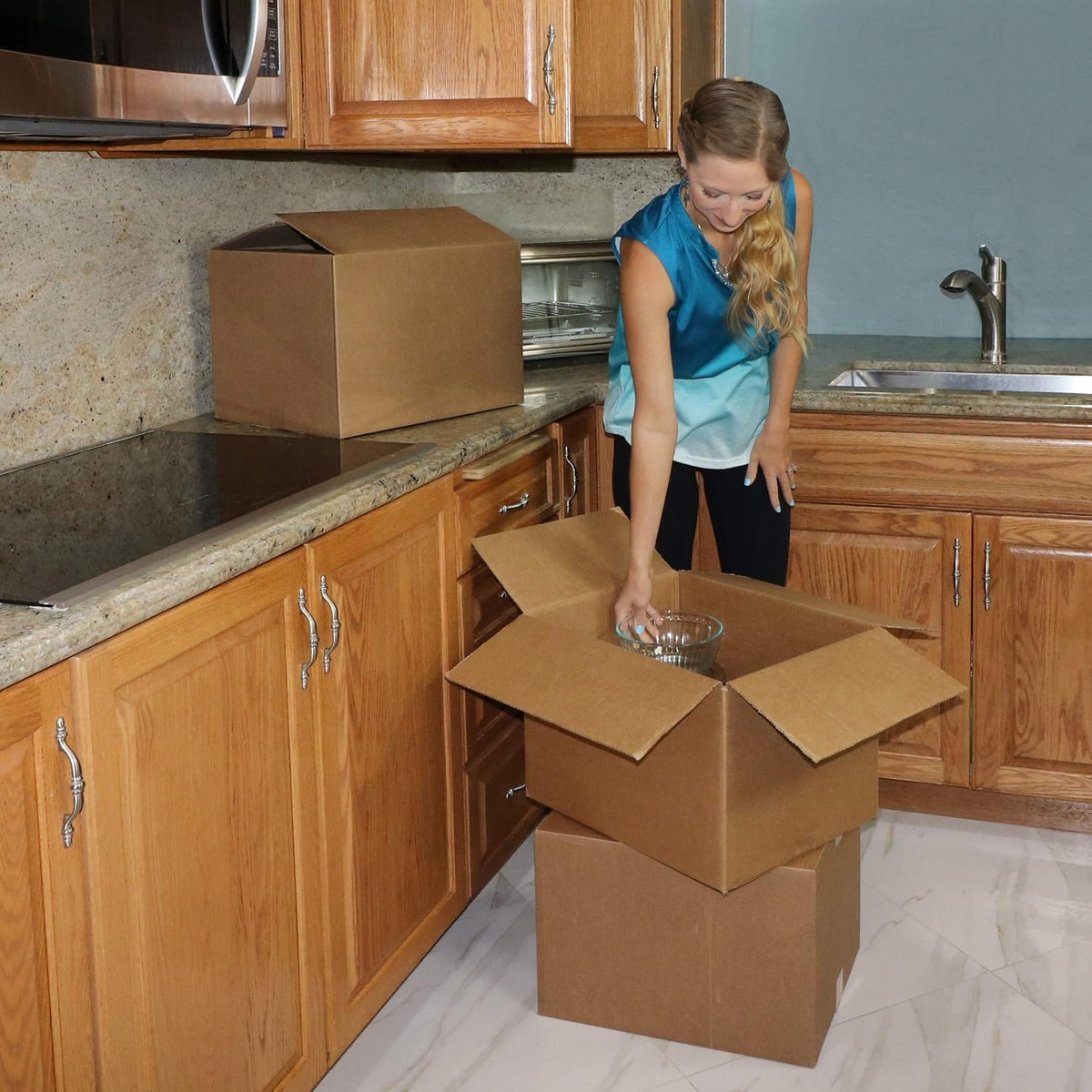 Amazon Basics Cardboard Packing Boxes – Basement Mailroom Supply for E-Commerce Order Processing