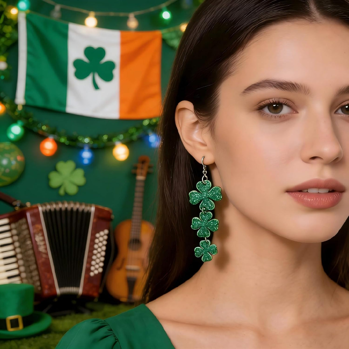 Amuizka Single Shamrock Stud Earrings – Simple St Patricks Day Jewelry for Everyday Outfits, 1PCS Set