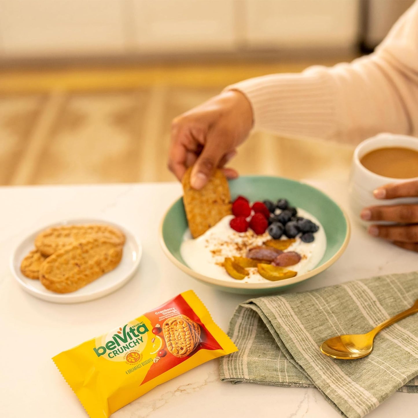belVita Cranberry Orange Breakfast Biscuits – Clean-Label Morning Fuel with No HFCS or Artificial Sweeteners, 8 Packs of 4