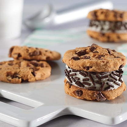 CHIPS AHOY! Chunky Chocolate Chip Cookies Party Size – Lunchbox Snack Pack for School Kids, 24.75 oz Resealable Pouch