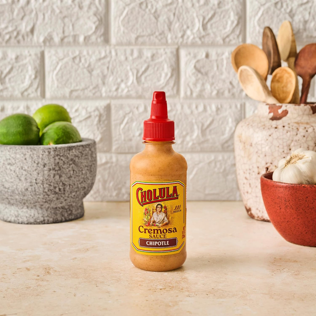 Cholula Chipotle Cremosa Sauce – Mindful Eating Companion for Weeknight Meal Prep, Creamy Medium Heat Drizzle, 8 fl oz