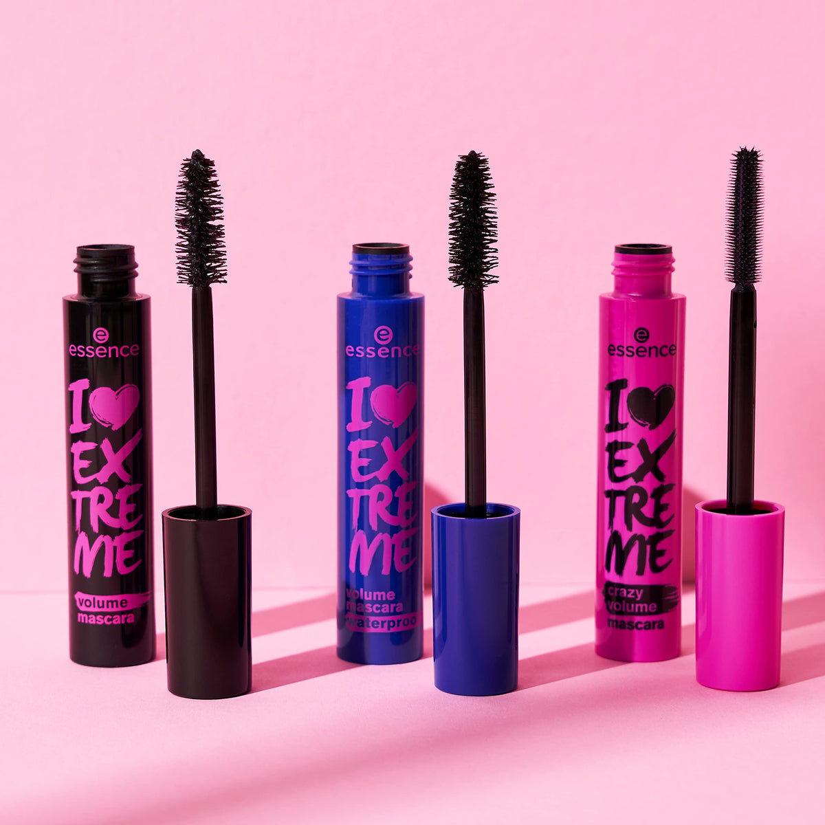 essence I Love Extreme Volume Waterproof Mascara – Bath Time Self-Care Ritual, Gentle Fragrance-Free Lash Volumizer