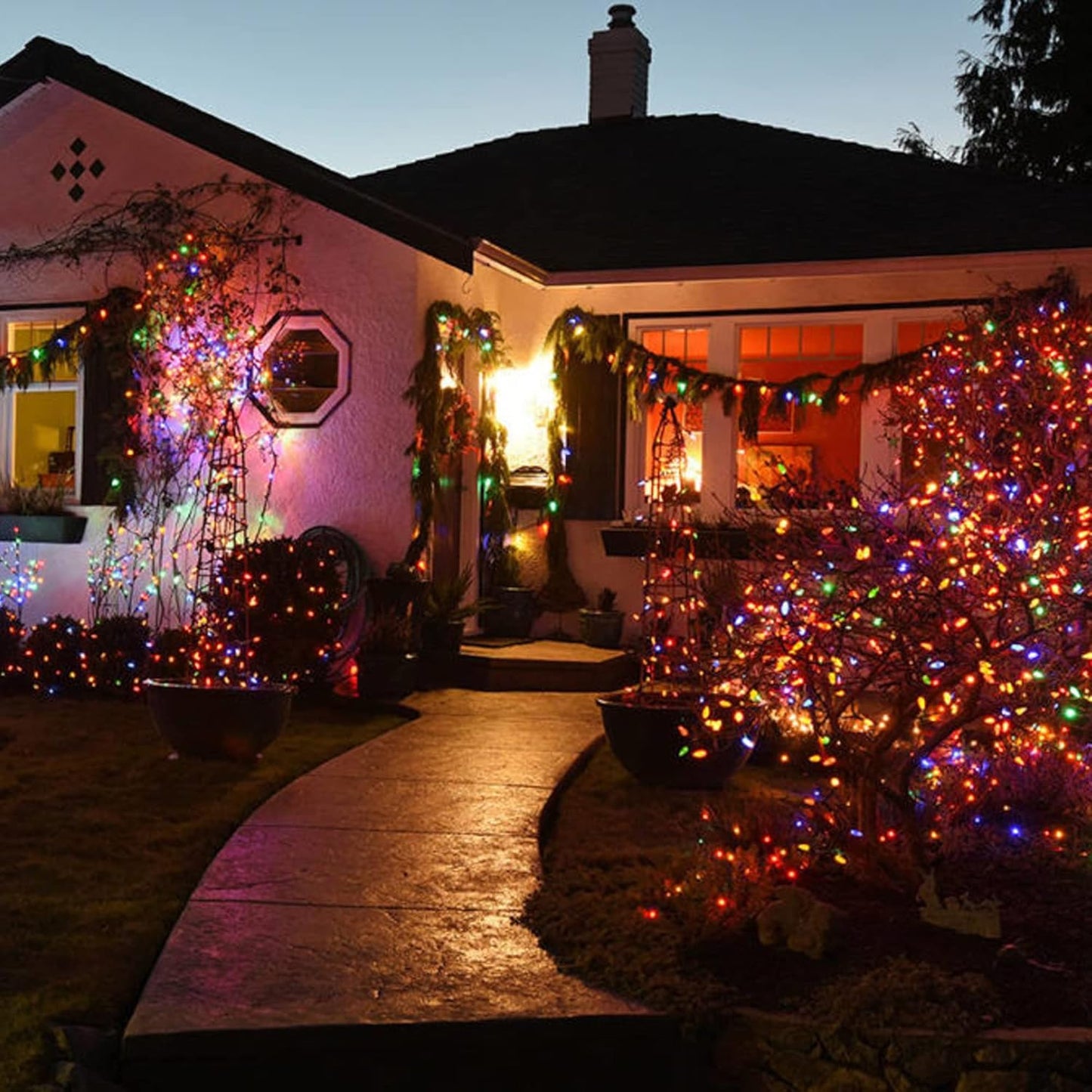 flexible soft pvc wire that bends easily around trees, railings, and wreaths