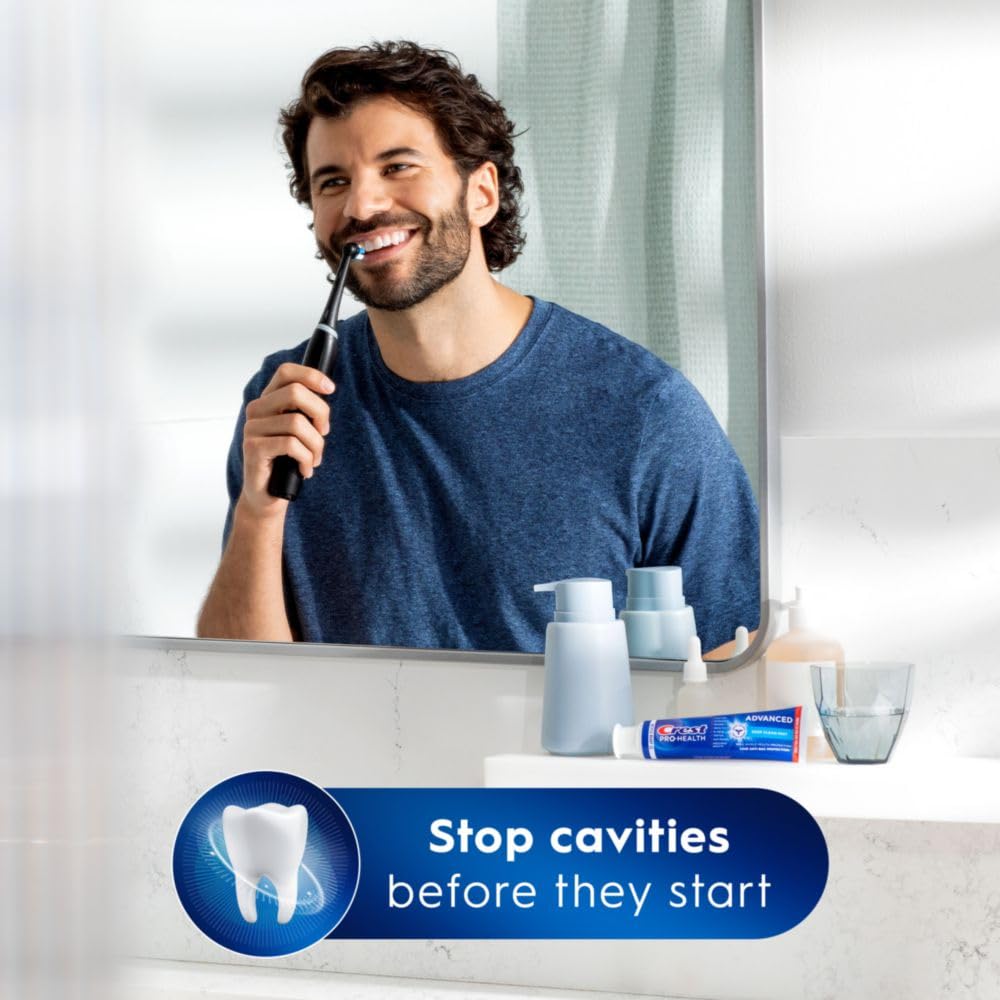 gel/paste hybrid texture in a 5.1 oz tube