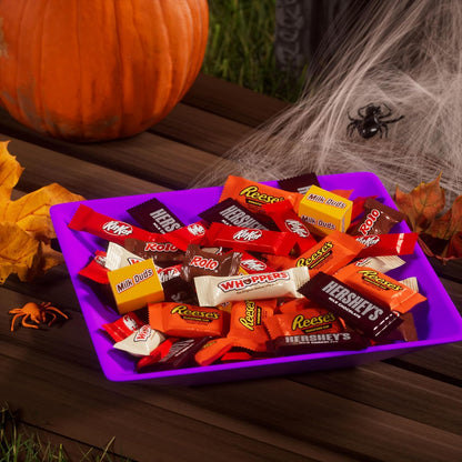 Hershey's Halloween Candy Assortment, 275 Individually Wrapped Pieces – Stylish Treat Display for Entryway Console Tables and Front Porch Vignettes