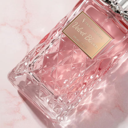 Lumière & Bloom Gentle Floral Mist – Yoga Room Companion, Layered Scent for Stress Relief