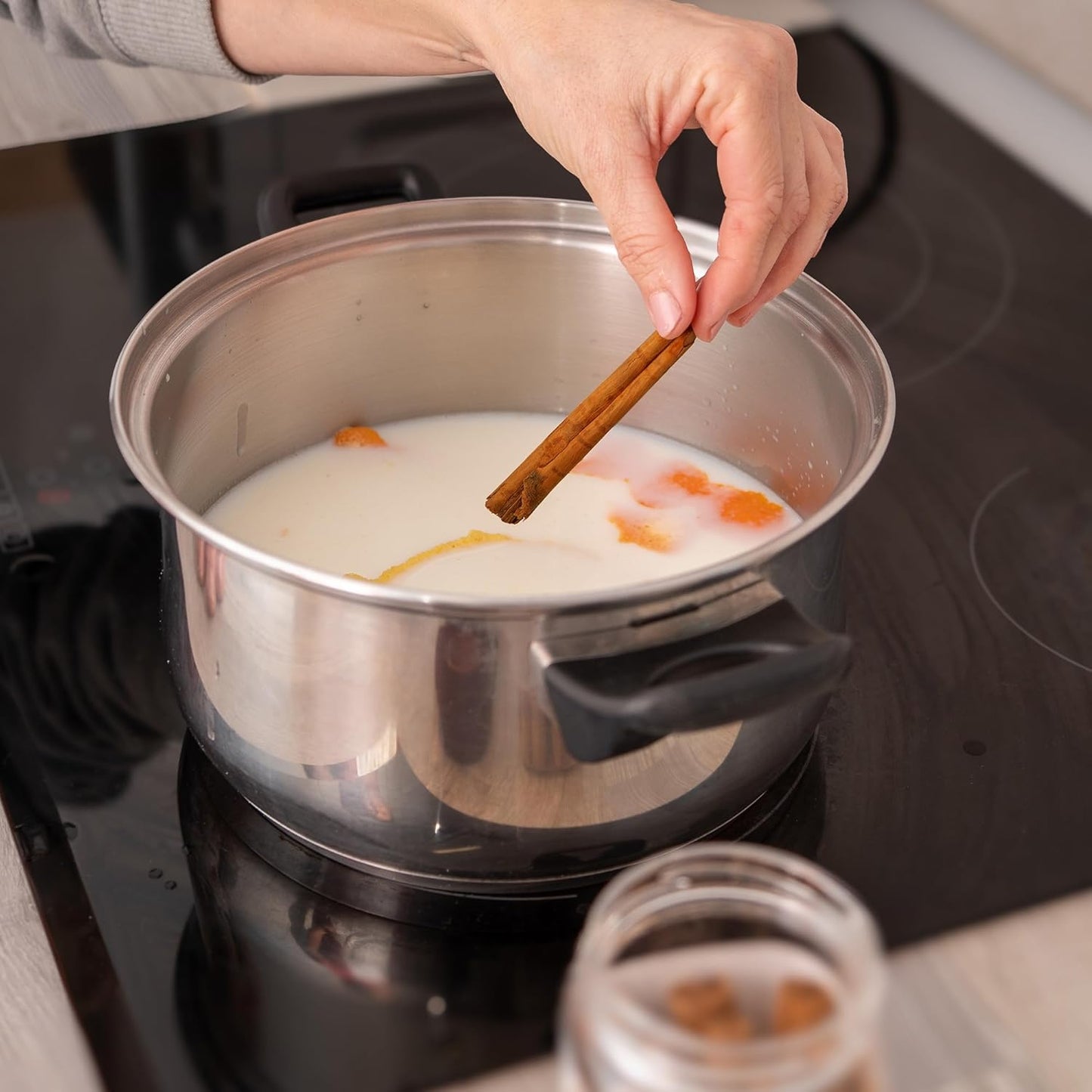 McCormick Cinnamon Sticks – Warming Nightly Wind-Down Companion for Mindful Evenings at Home