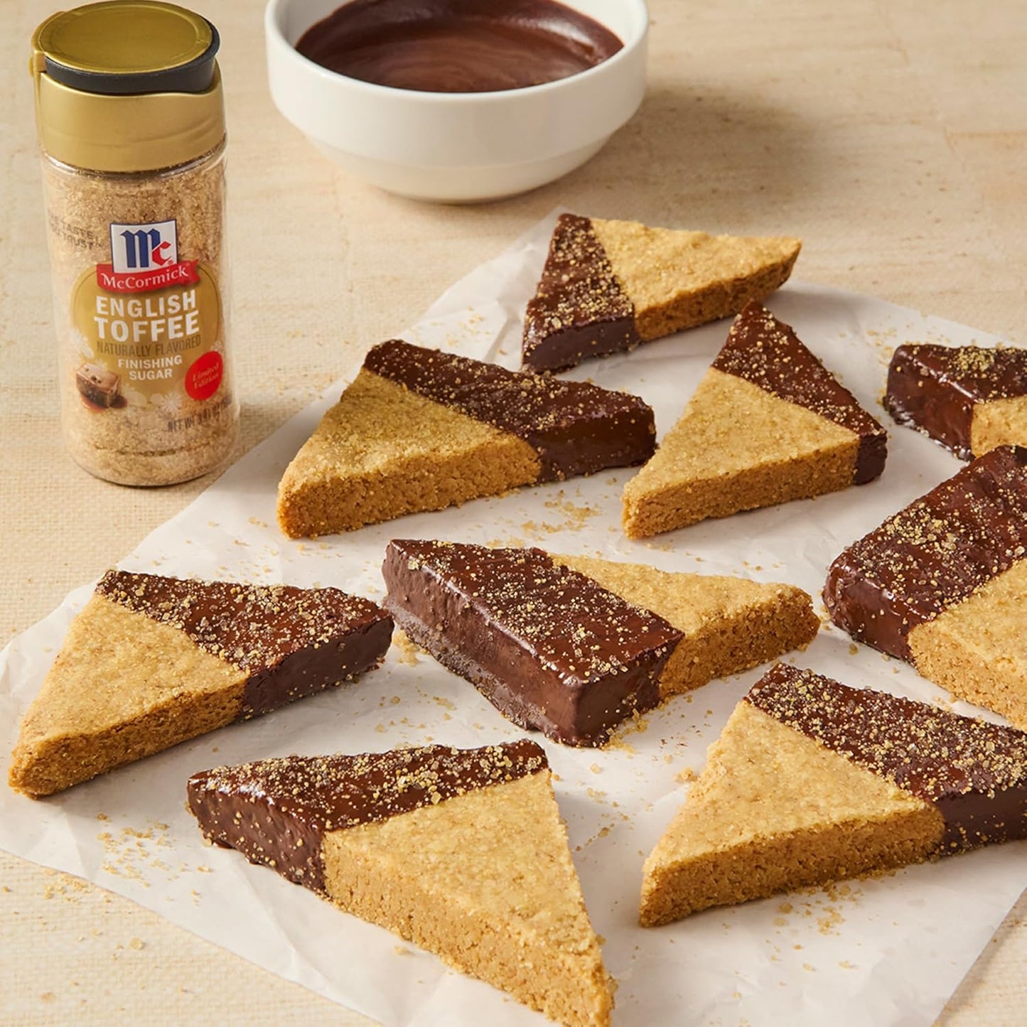 McCormick Finishing Sugar – Stocking Stuffer Gourmet Gift for Mom, Premium Holiday Baking & Drink Garnish