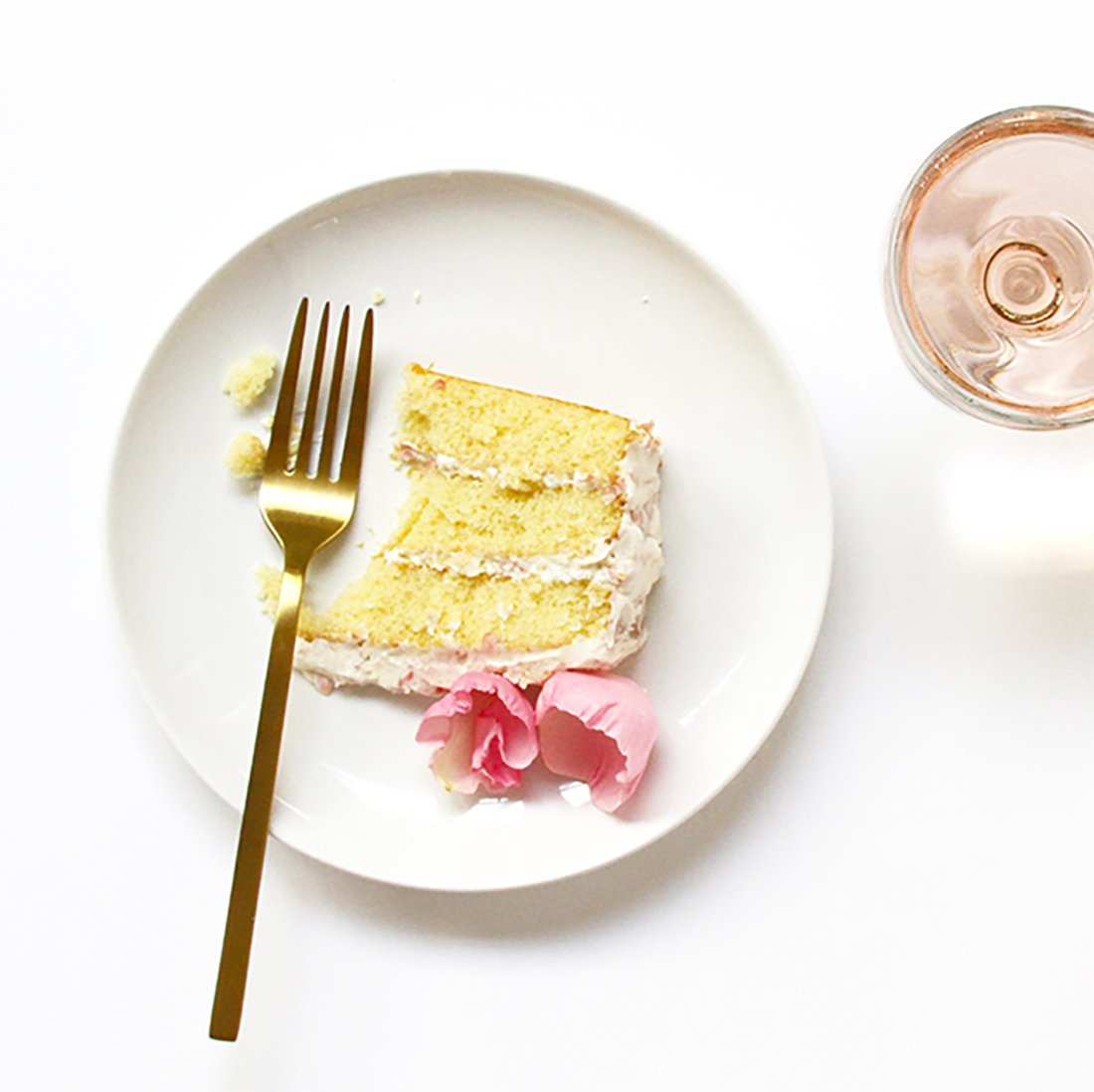 Miss Jones Baking Organic Yellow Cake Mix – Simple Clean-Ingredient Baking for Uncluttered Kitchens, Vegan Vanilla Cake Mix with Short Honest Label