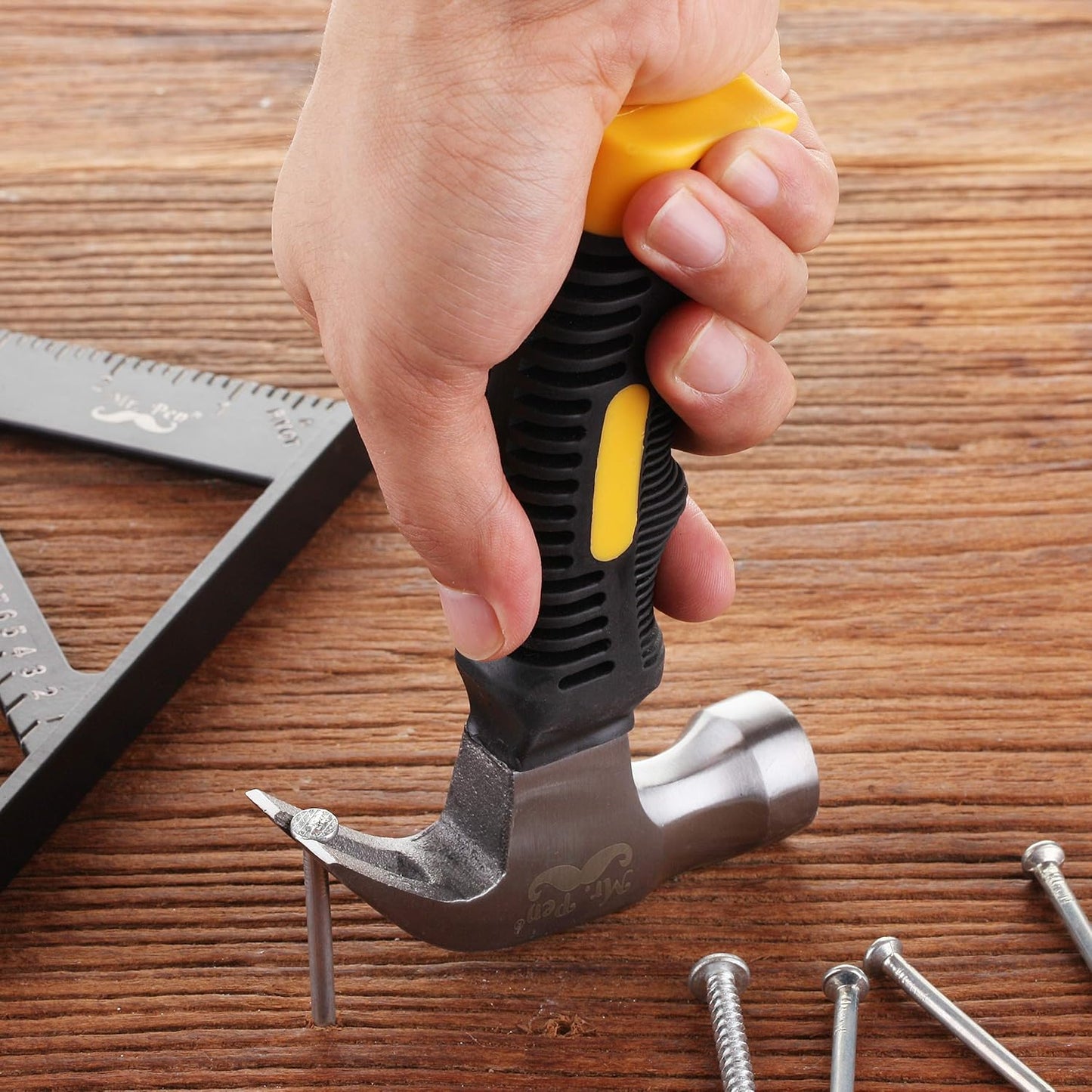 Mr. Pen 8oz Small Magnetic Claw Nail Hammer for Women – Pretty Hammer for Hanging Picture Frames and Bedroom Wall Decor