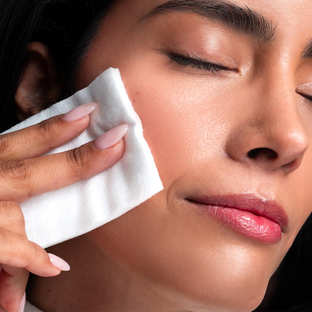 multi-purpose design suitable for makeup removal, toner application, and spot cleansing