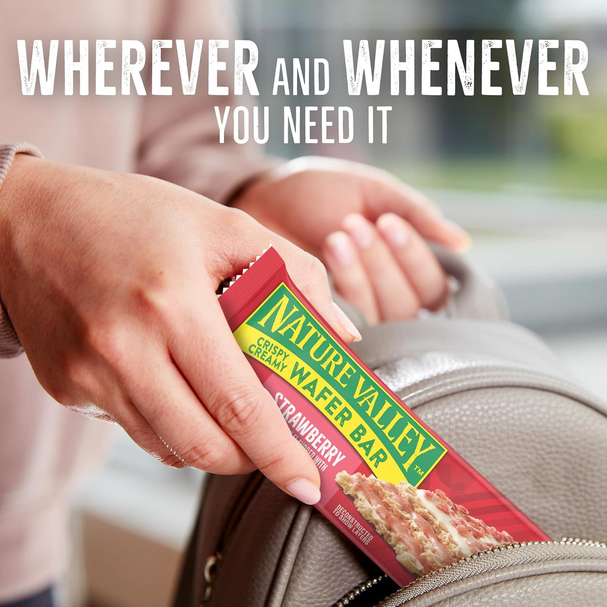 Nature Valley Wafer Bars – No Artificial Flavors Strawberry Snack Bars for Kids' Lunchboxes and After-School Treats, 5 ct