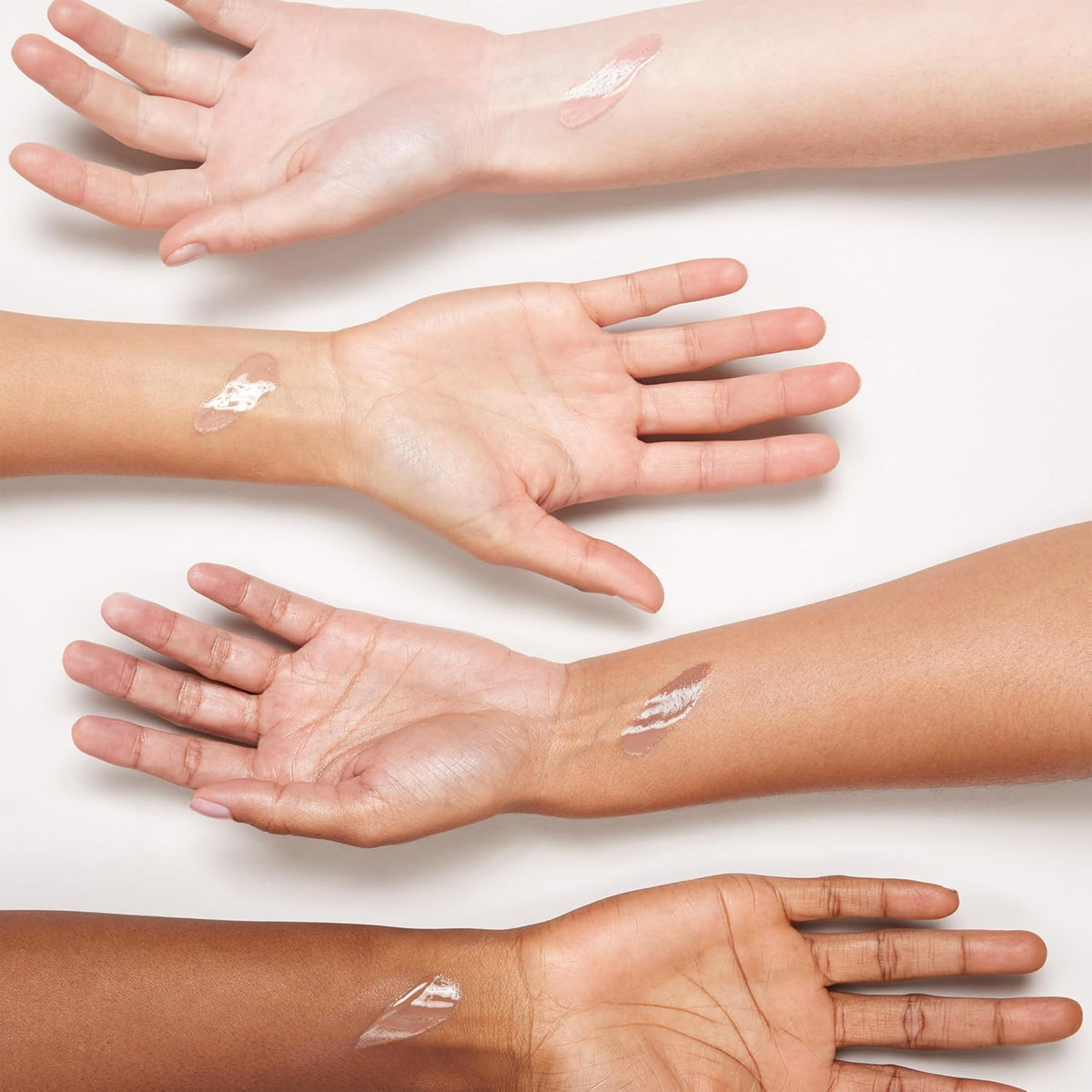 Neutrogena Purescreen+ Tinted Mineral Sunscreen – Water Resistant SPF 30 for Hiking, Beach, and Pool Days