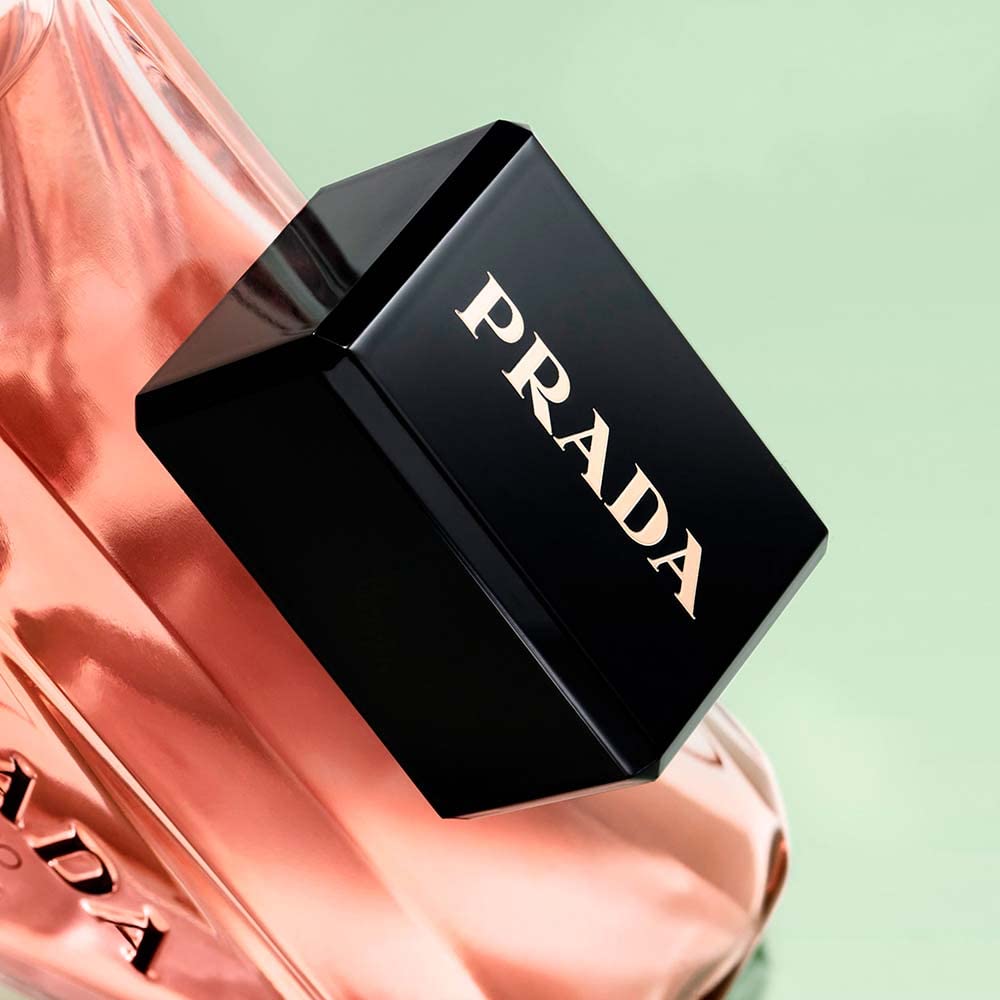Prada Paradoxe – Clean-Lined Floral-Ambery Fragrance for an Uncluttered Dressing Room