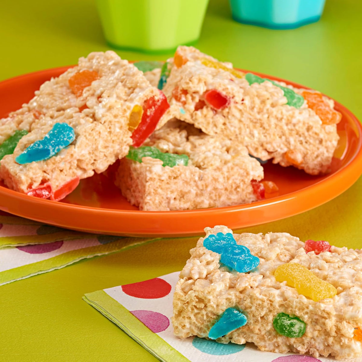 SOUR PATCH KIDS Assorted Fruit Bulk Candy – Grab-and-Go Halloween Treats for Trick-or-Treat Stations and Outdoor Events
