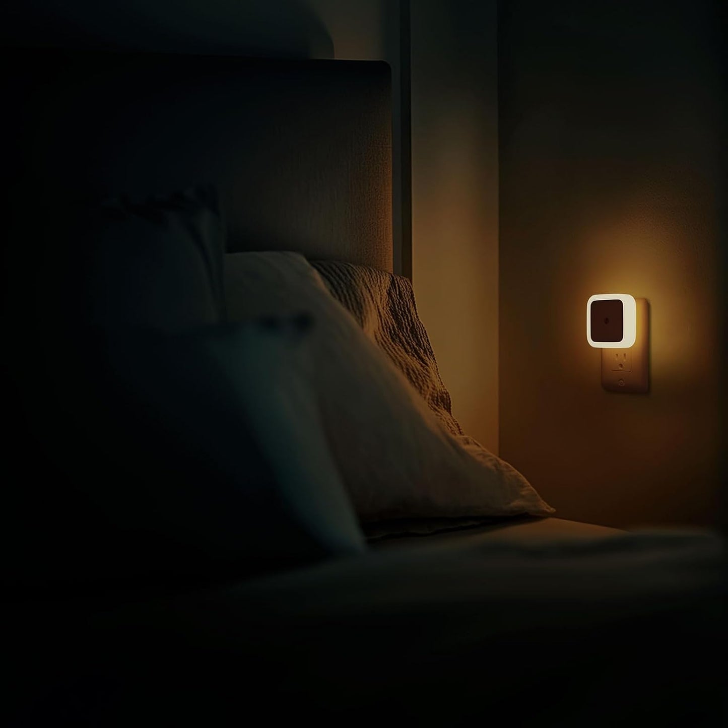 Sujeet Dusk to Dawn Night Light – Fall Prevention Safety Light for Hallway and Bathroom, 4-Pack Plug in LED
