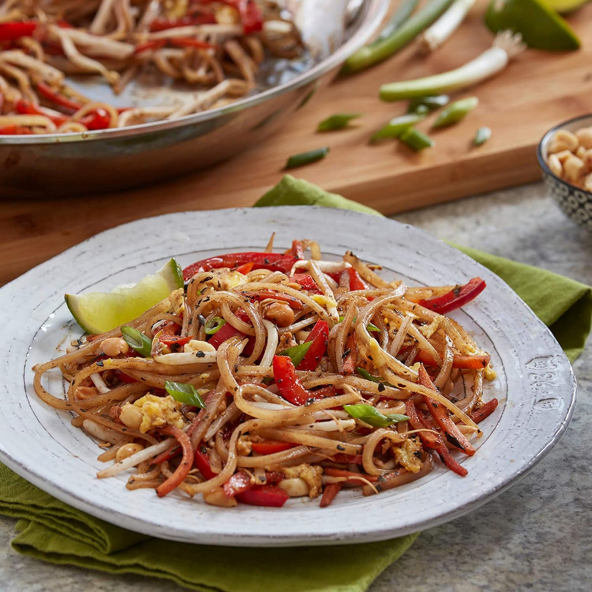 Thai Kitchen Peanut Satay Sauce – Ready-Made Marinade for Fast Grilled Chicken Wraps