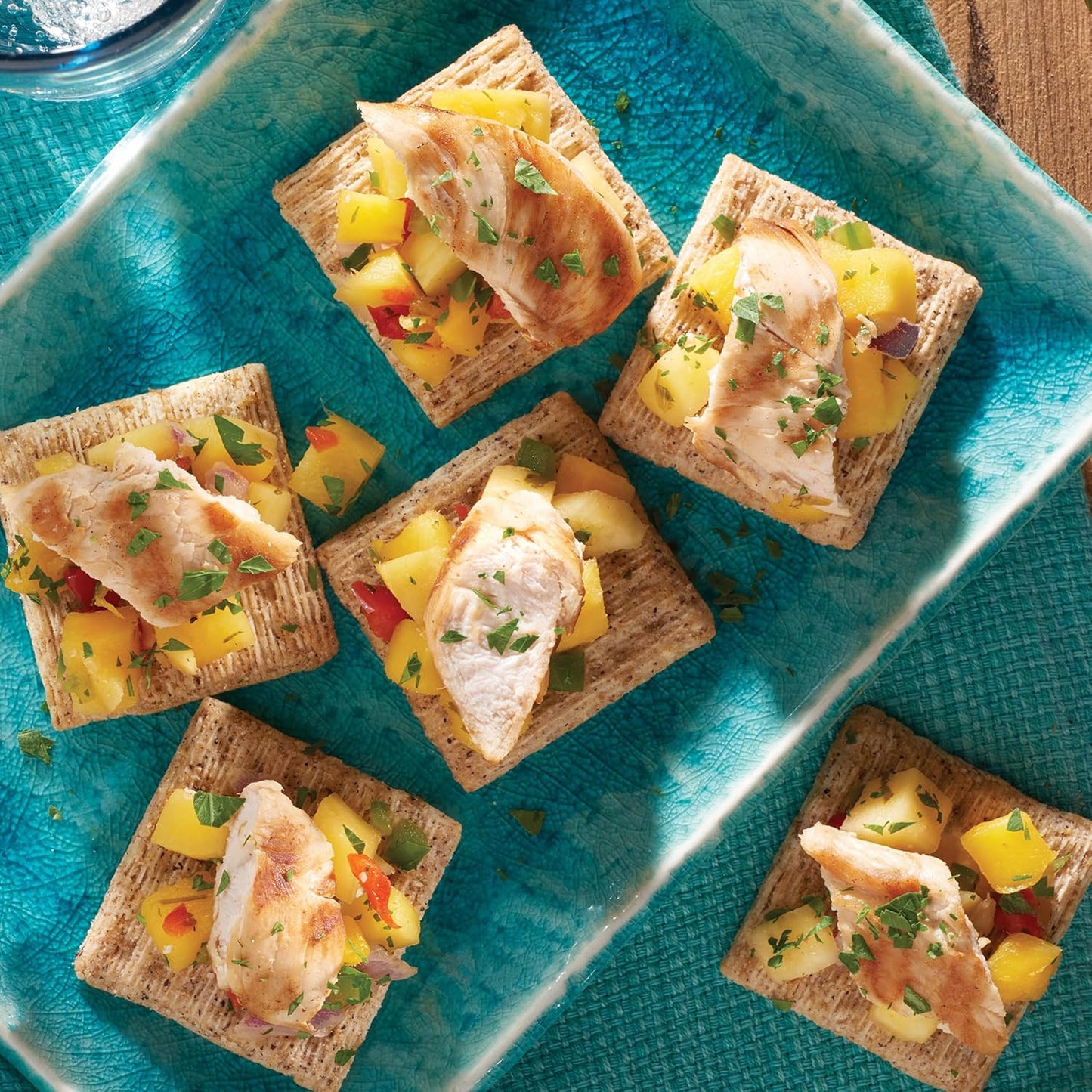 Triscuit Reduced Fat Crackers – Family Size School Lunch Box Base for Kid-Friendly Toppings