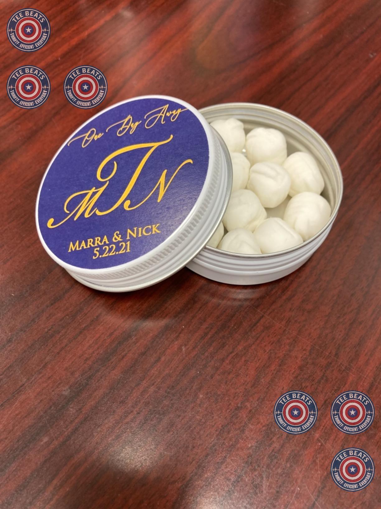 two color variants: classic white (100 count) and assorted